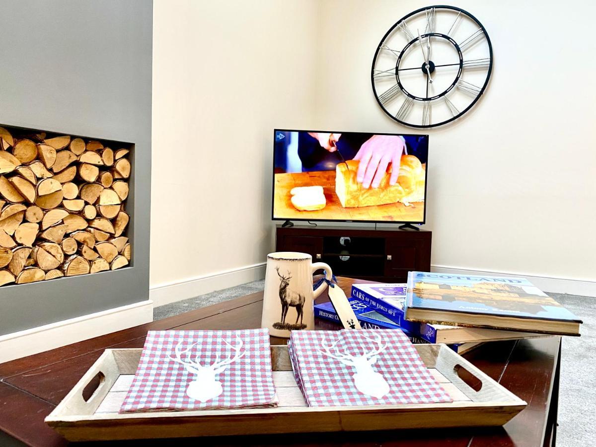 Serviced Accommodation Moray Lesmurdie House, Elgin - Free Parking, Free Wifi Kültér fotó